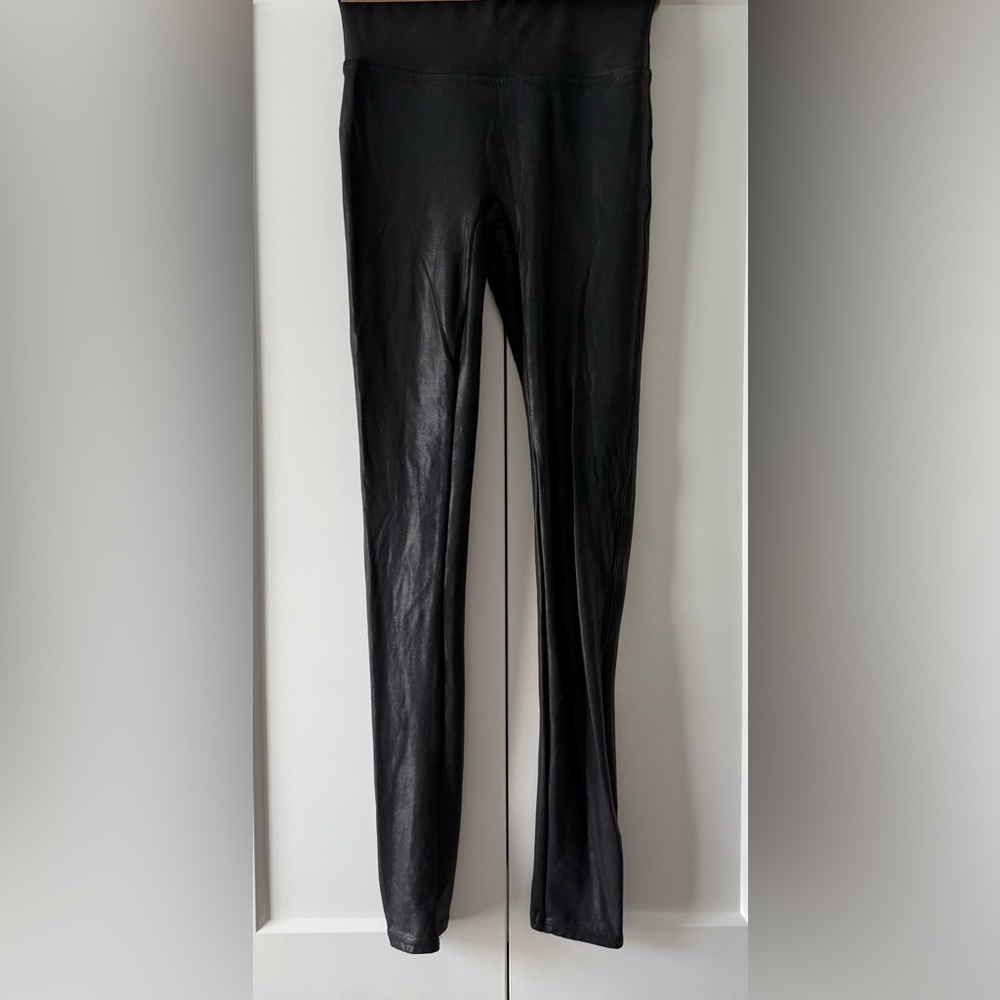 SPANX Classic Black Leggings